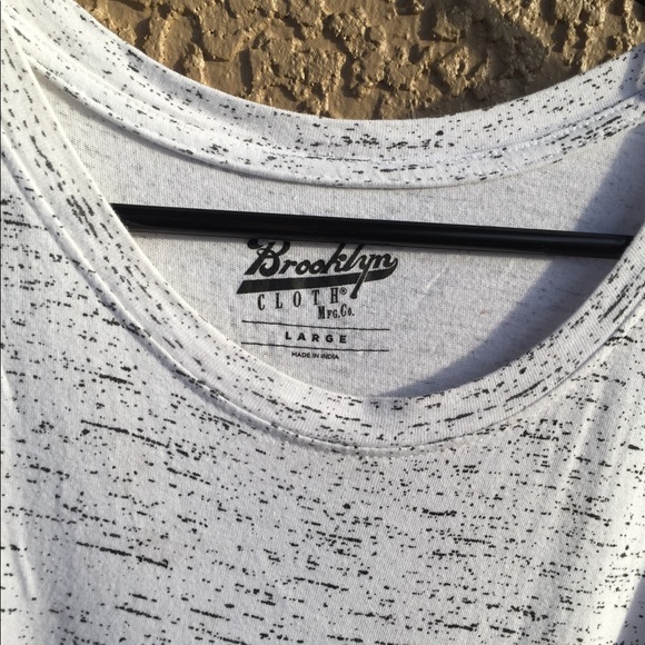 Brooklyn clothing men’s T-shirt size L - Picture 3 of 3